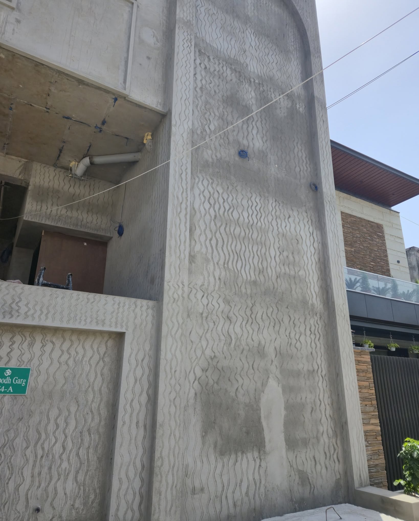𝑪𝒍𝒊𝒆𝒏𝒕:“I want to use stone here, but how will it look?”
𝐔𝐬: “Let’s show you.”
Using AI visualization, we transformed their double-height wall into a stunning stone-clad feature — even before the work begins.
𝐍𝐨 𝐠𝐮𝐞𝐬𝐬𝐰𝐨𝐫𝐤. 𝐉𝐮𝐬𝐭 𝐜𝐨𝐧𝐟𝐢𝐝𝐞𝐧𝐜𝐞.