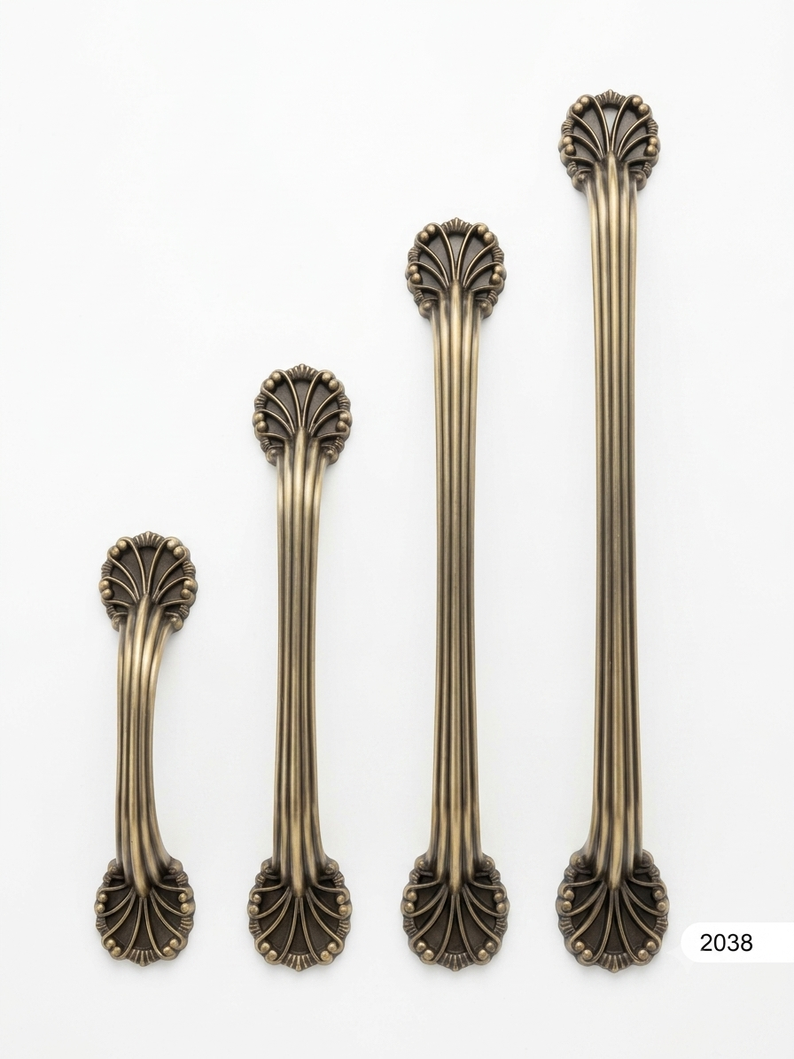VC 2038 Antique Wardrobe Handle — image 2